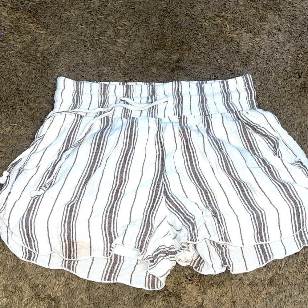Hollister size S gray striped Bermuda shorts